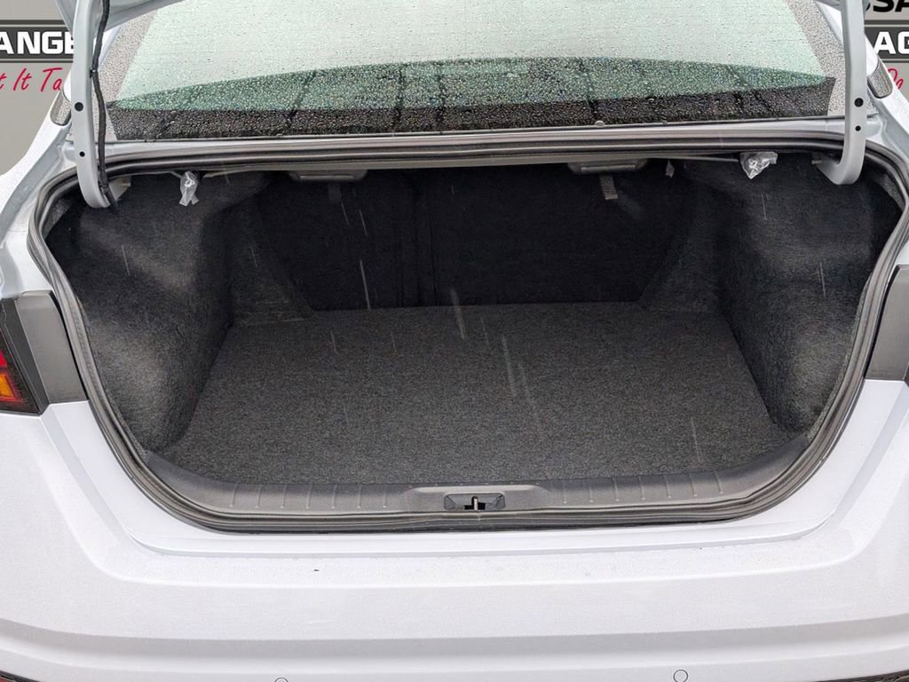 New 2025 Nissan Altima 2.5 SR w/ SR Premium Package image 12