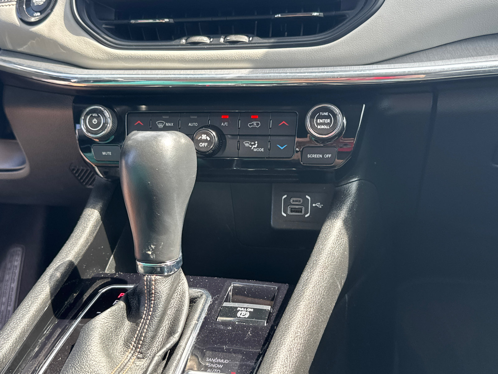 Used 2022 Jeep Compass Limited AWD/4WD image 12