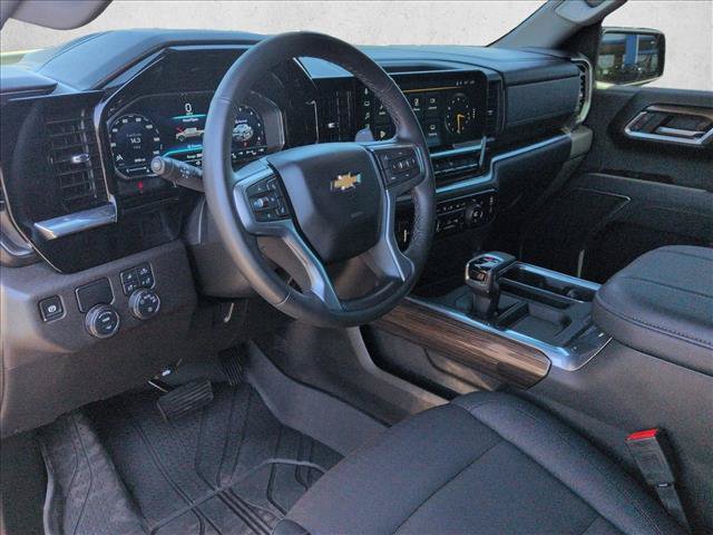 Used 2025 Chevrolet Silverado 1500 LT w/ Safety Package RWD image 13