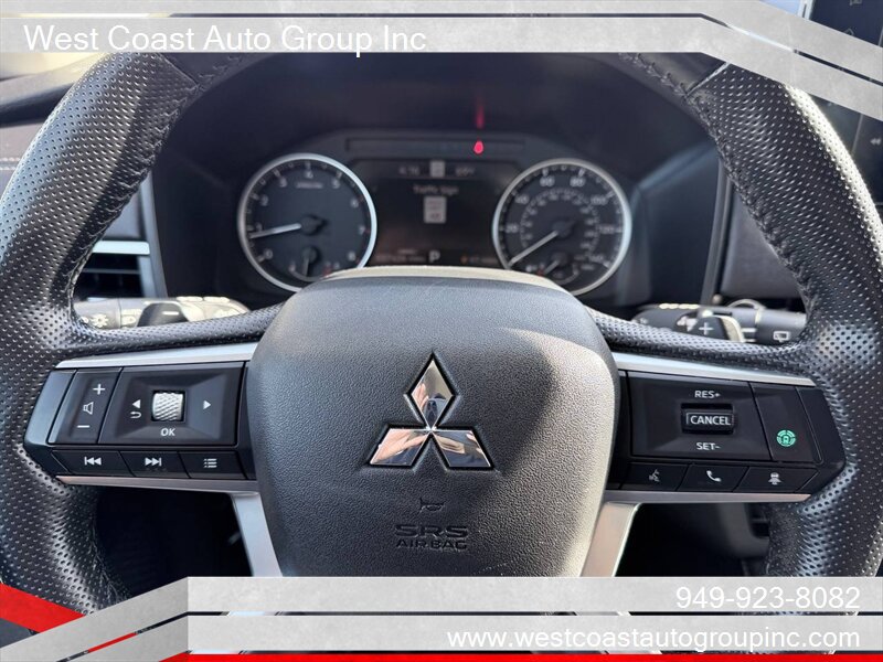 Used 2025 Mitsubishi Outlander SE AWD/4WD image 20
