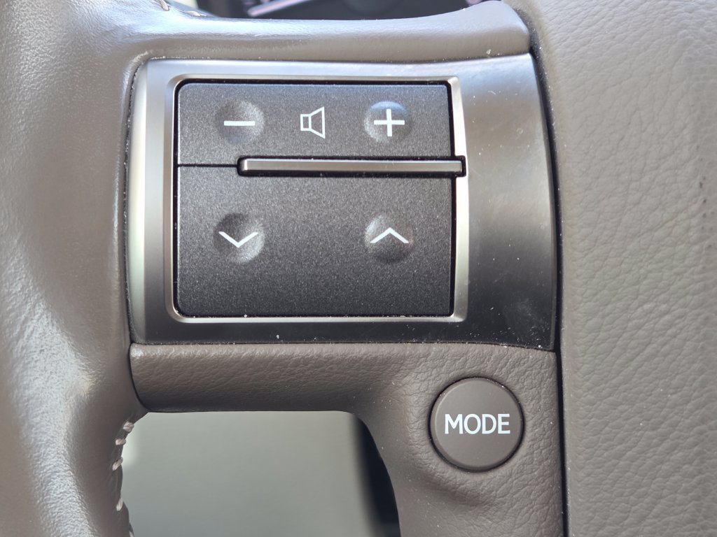 Used 2018 Lexus GX 460 Premium w/ Premium Package AWD/4WD image 11