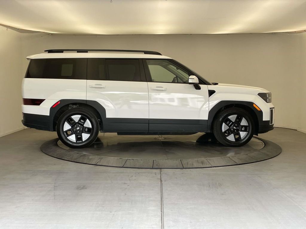 Used 2025 Hyundai Santa Fe SEL AWD/4WD image 6