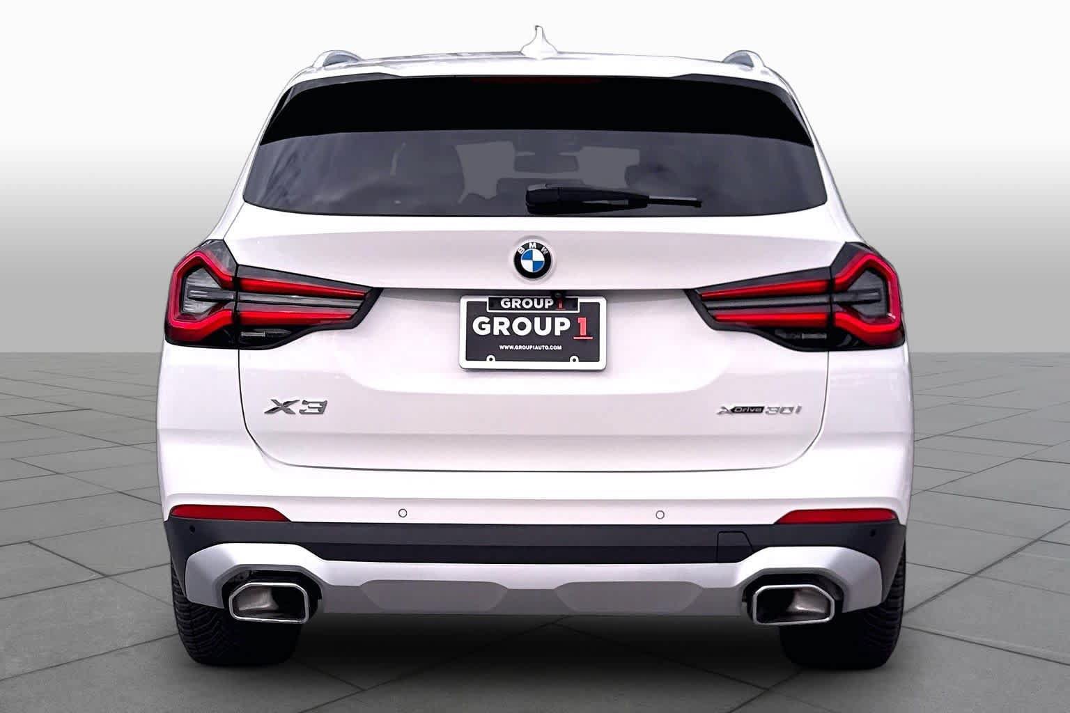 Used 2023 BMW X3 xDrive30i w/ Premium Package AWD/4WD image 4