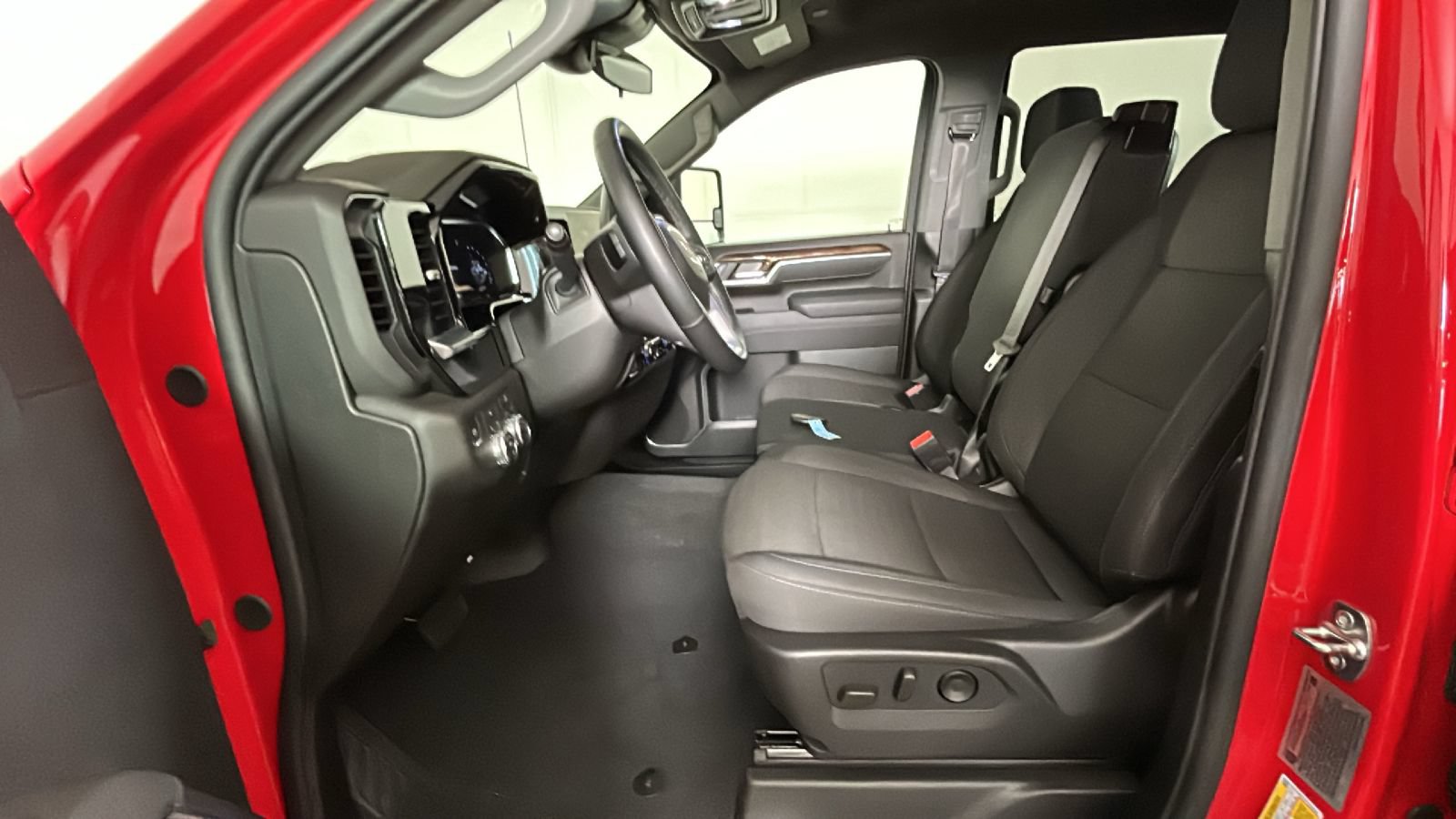 Used 2026 GMC Sierra 2500 SLE w/ SLE Value Package; AWD/4WD image 13
