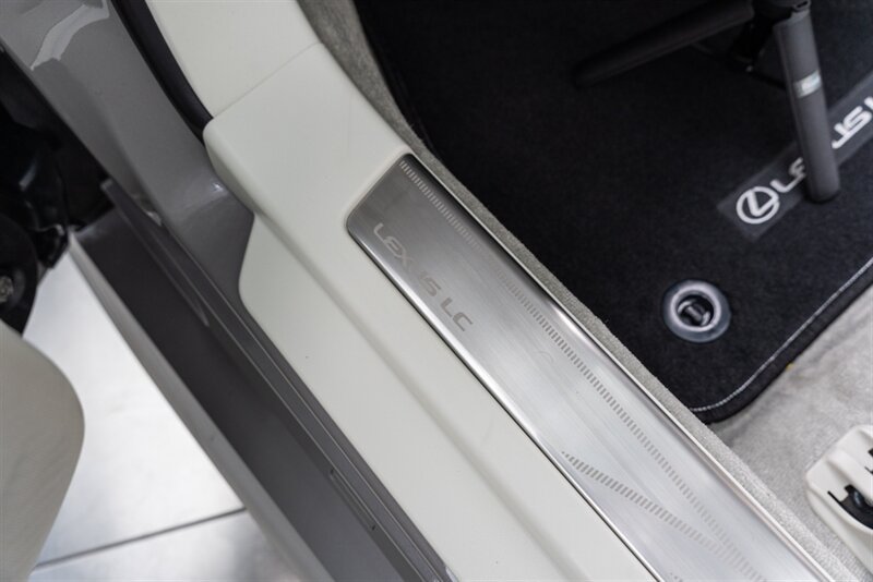 Used 2026 Lexus LC 500 Convertible w/ Inspiration Series RWD image 42