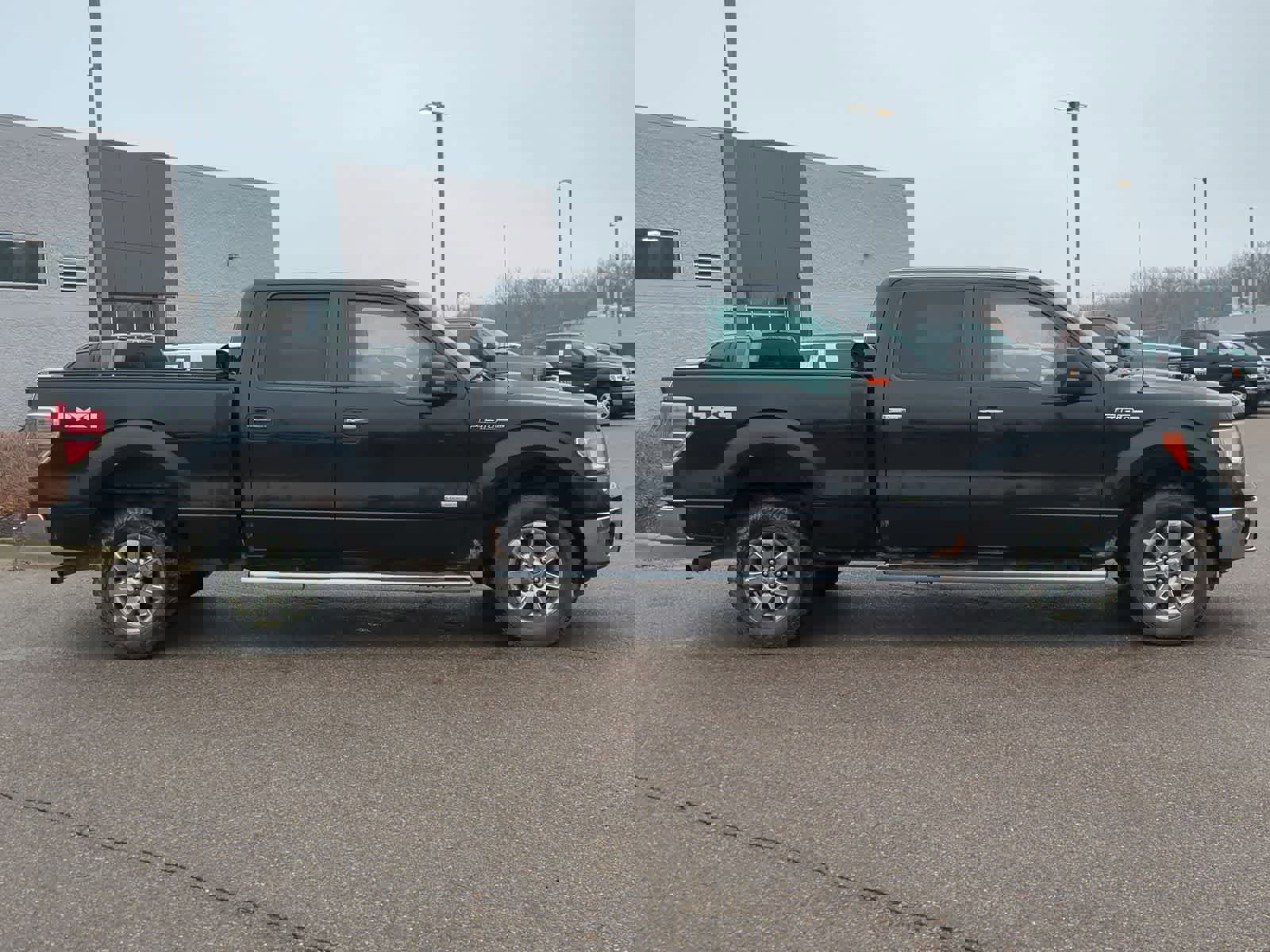 Used 2014 Ford F150 XLT w/ Equipment Group 302A Luxury image 9