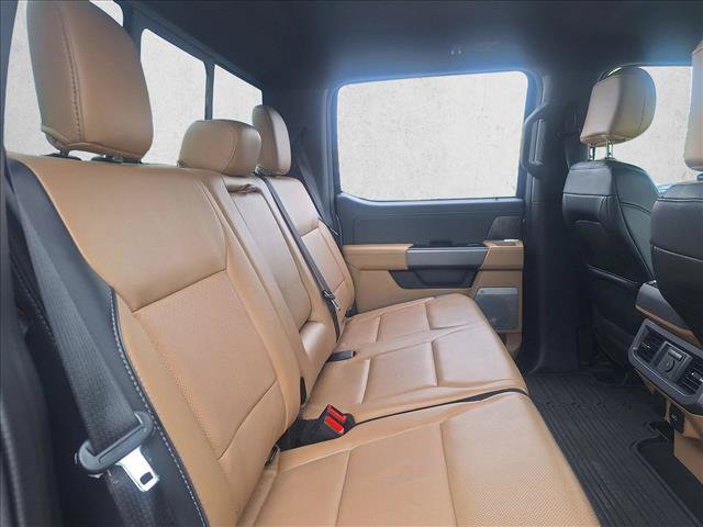Used 2023 Ford F250 Lariat w/ Sport Appearance Package AWD/4WD image 16