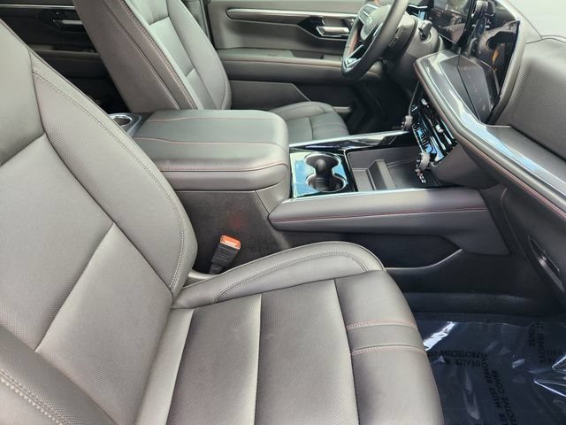 Used 2026 Chevrolet Suburban RST w/ Comfort Package RWD image 19