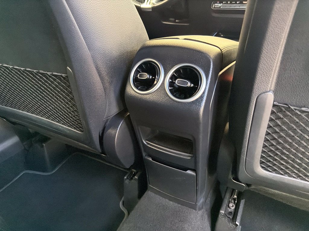 Used 2025 Mercedes-Benz GLA 250 image 29