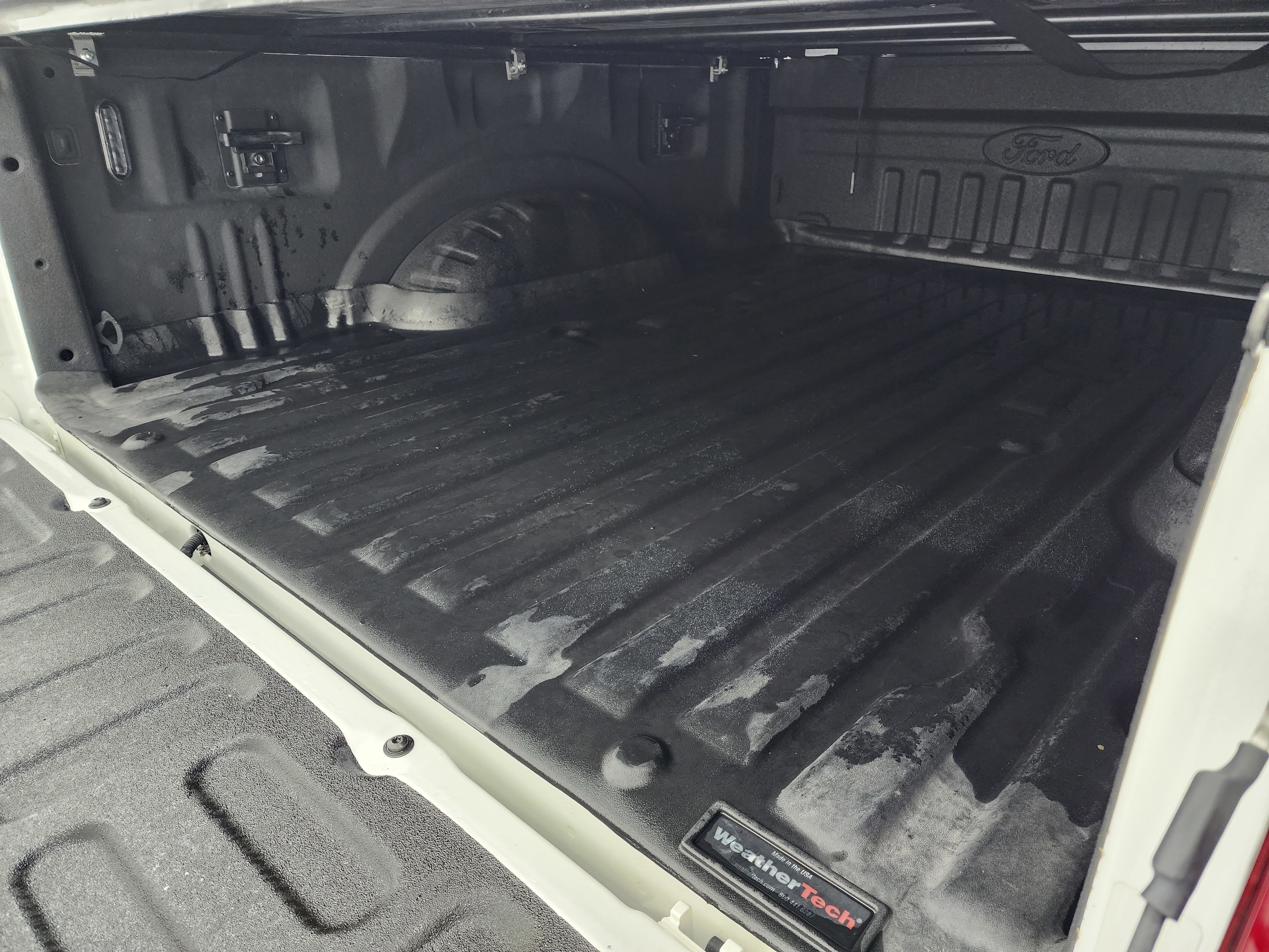 Used 2021 Ford F350 Lariat image 5