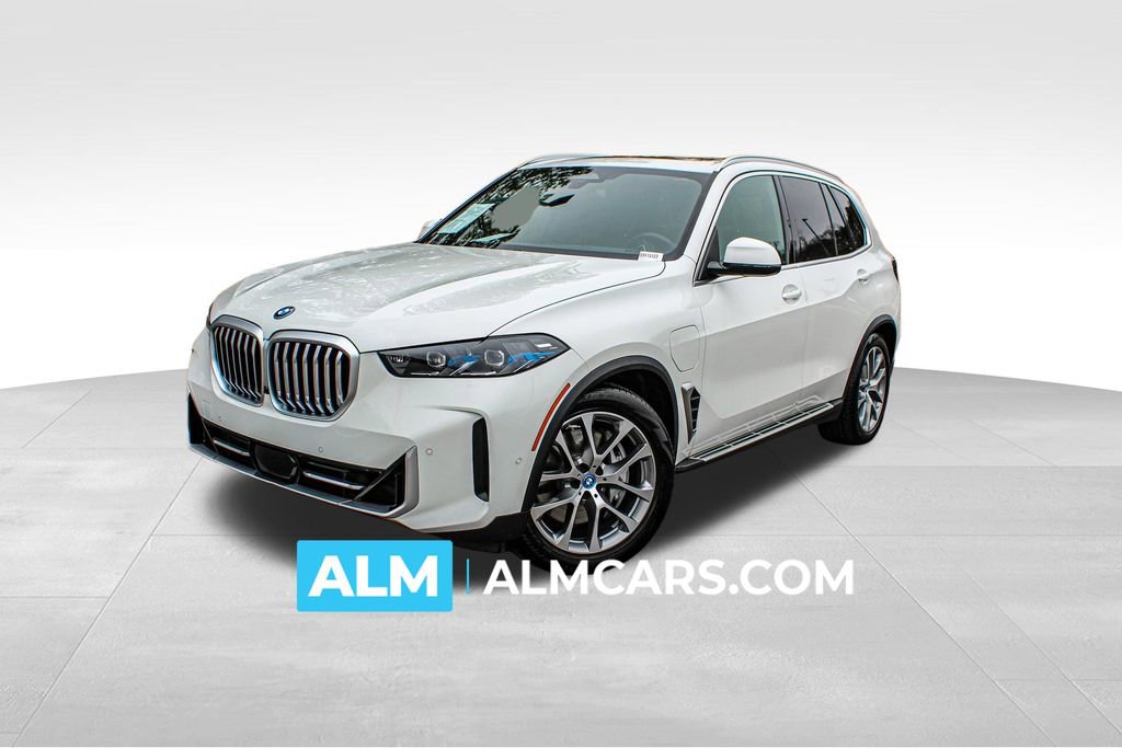 Used 2025 BMW X5 xDrive50e image 1