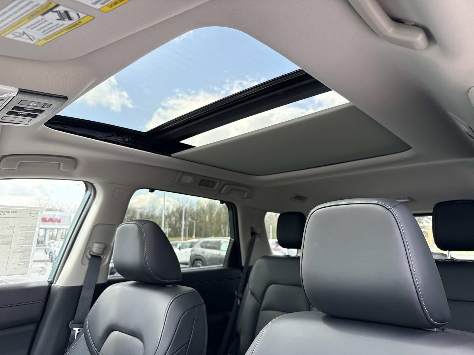 New 2026 Nissan Pathfinder SL w/ SL Premium Package image 9