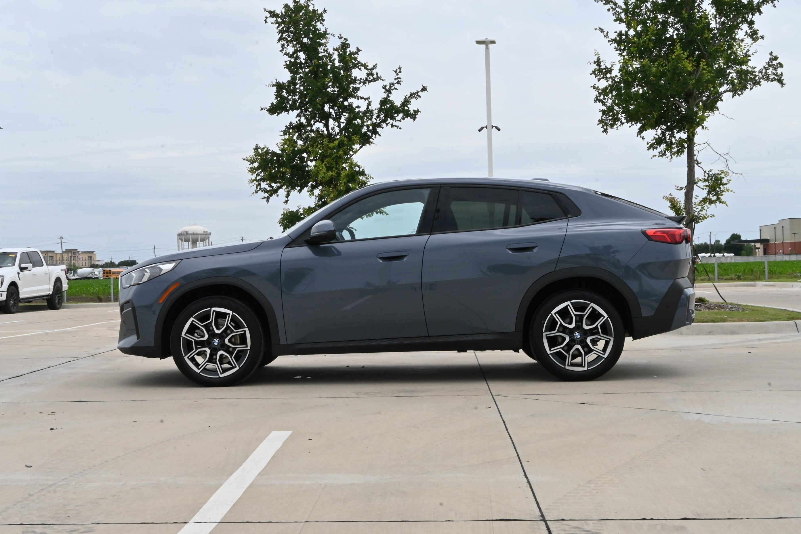 Certified 2026 BMW X2 xDrive28i AWD/4WD image 6