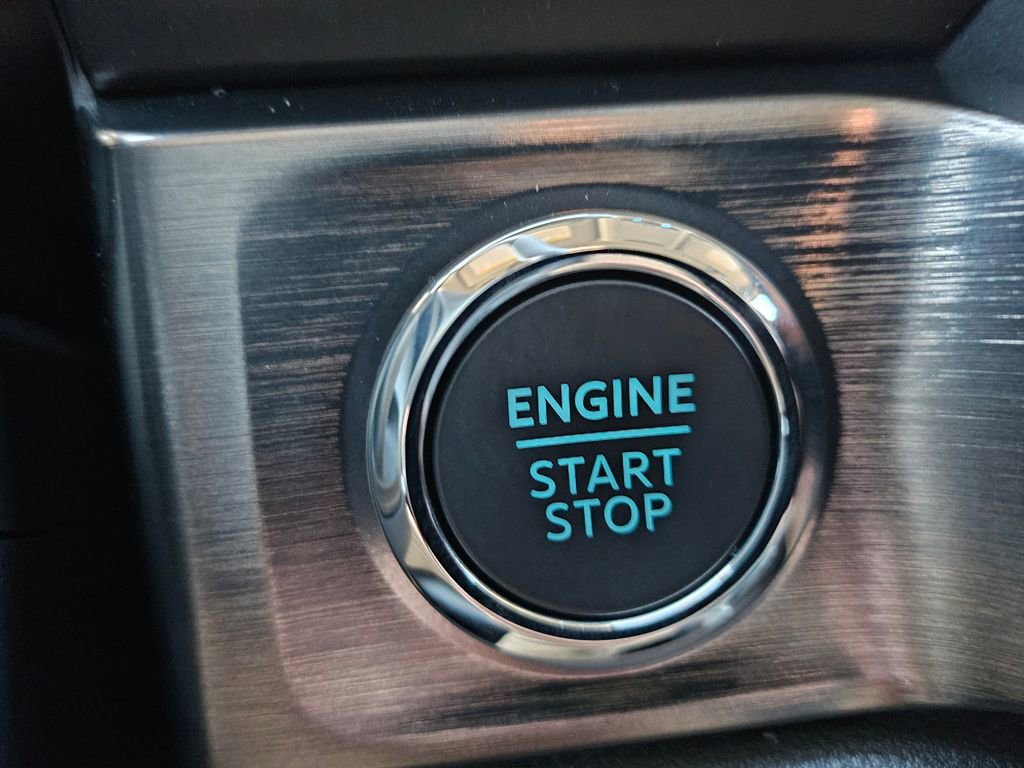 New 2026 Ford F250 Lariat w/ Black Appearance Package image 12