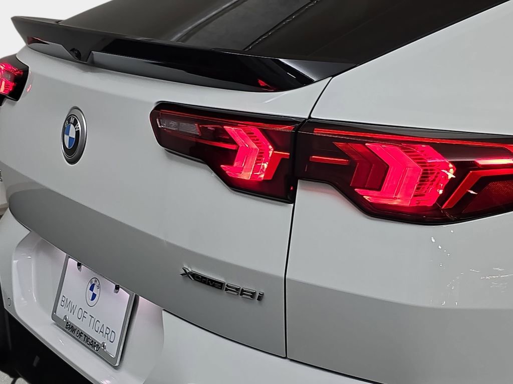 Used 2025 BMW X2 xDrive28i w/ M Sport Package AWD/4WD image 35