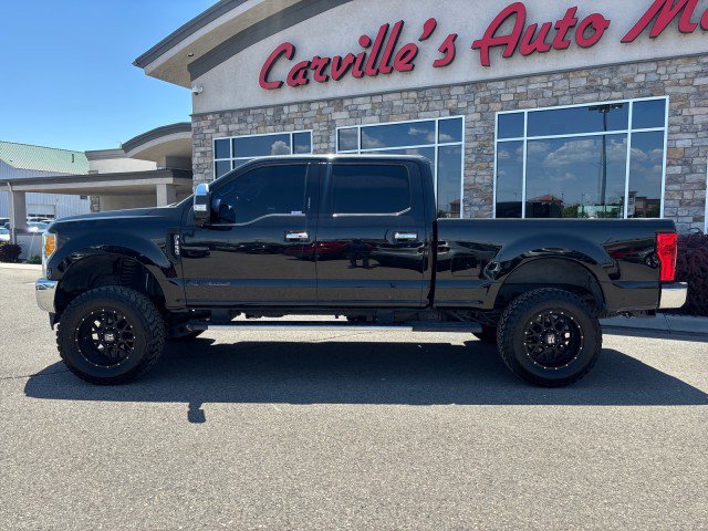 Used 2017 Ford F350 Lariat w/ Lariat Ultimate Package image 2