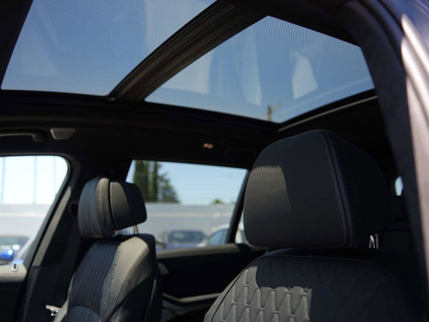 New 2026 BMW ALPINA XB7 AWD/4WD image 19