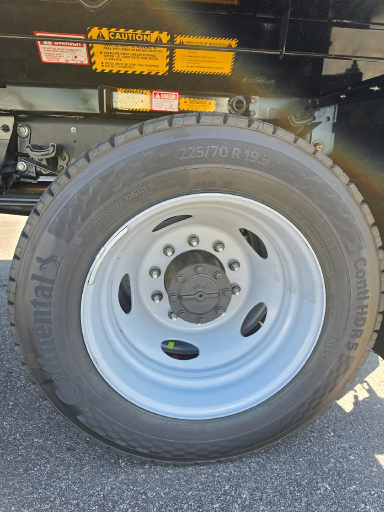 New 2026 Ford F550 4x4 Regular Cab Super Duty image 16