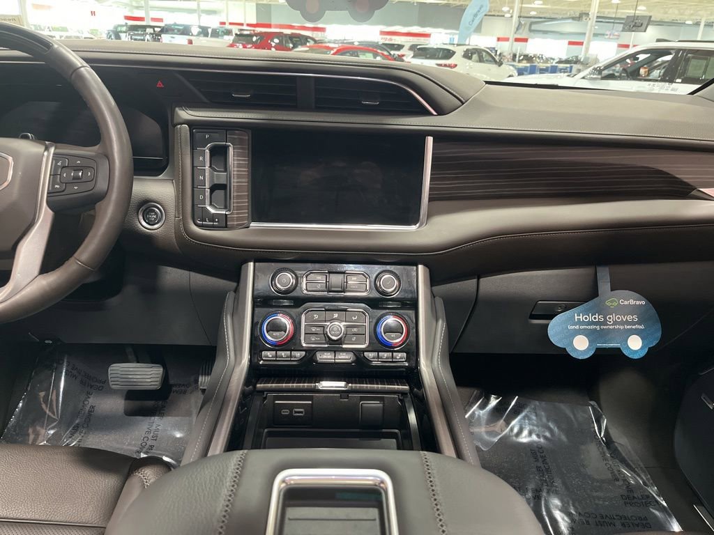 Certified 2024 GMC Yukon XL Denali w/ Denali Reserve Package image 19
