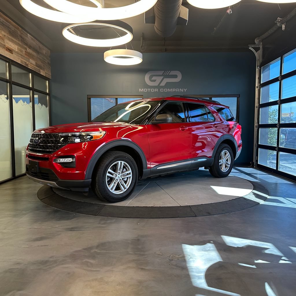 Used 2020 Ford Explorer XLT w/ Equipment Group 202A AWD/4WD image 7