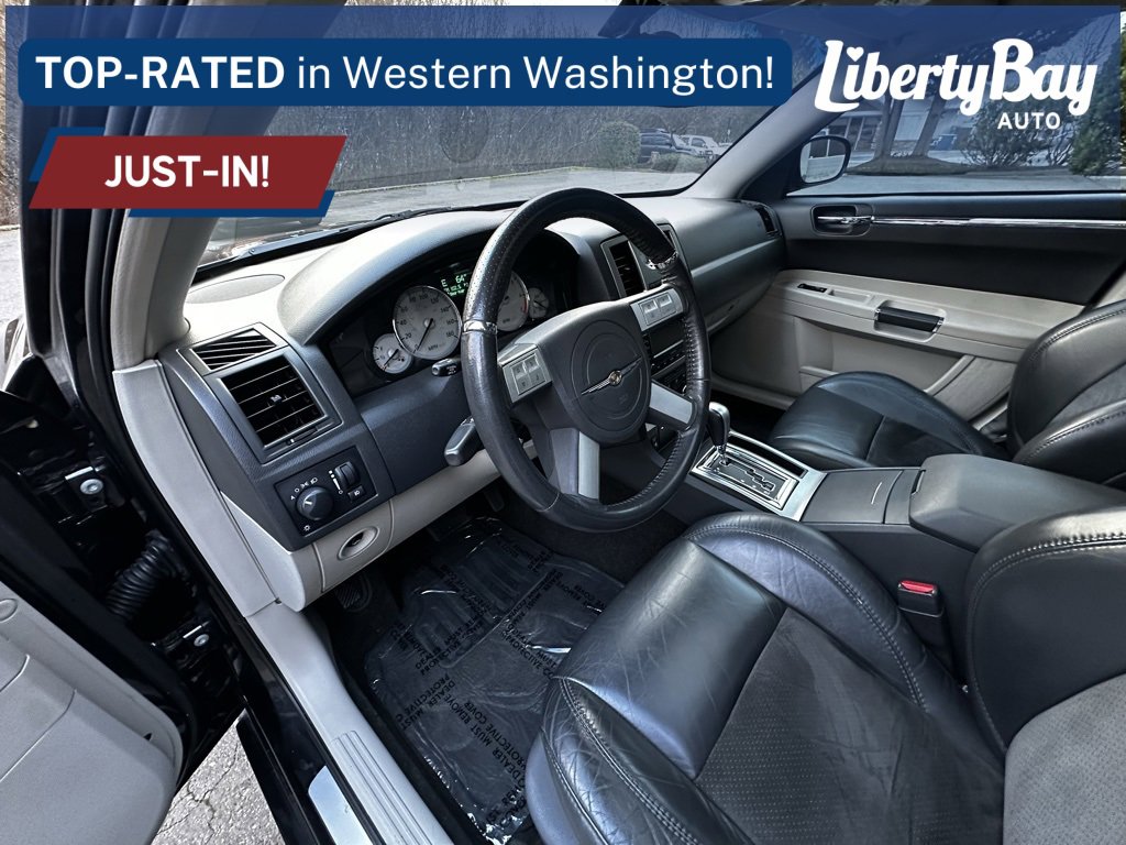 Used 2006 Chrysler 300 SRT8 w/ SRT Option Group II image 14