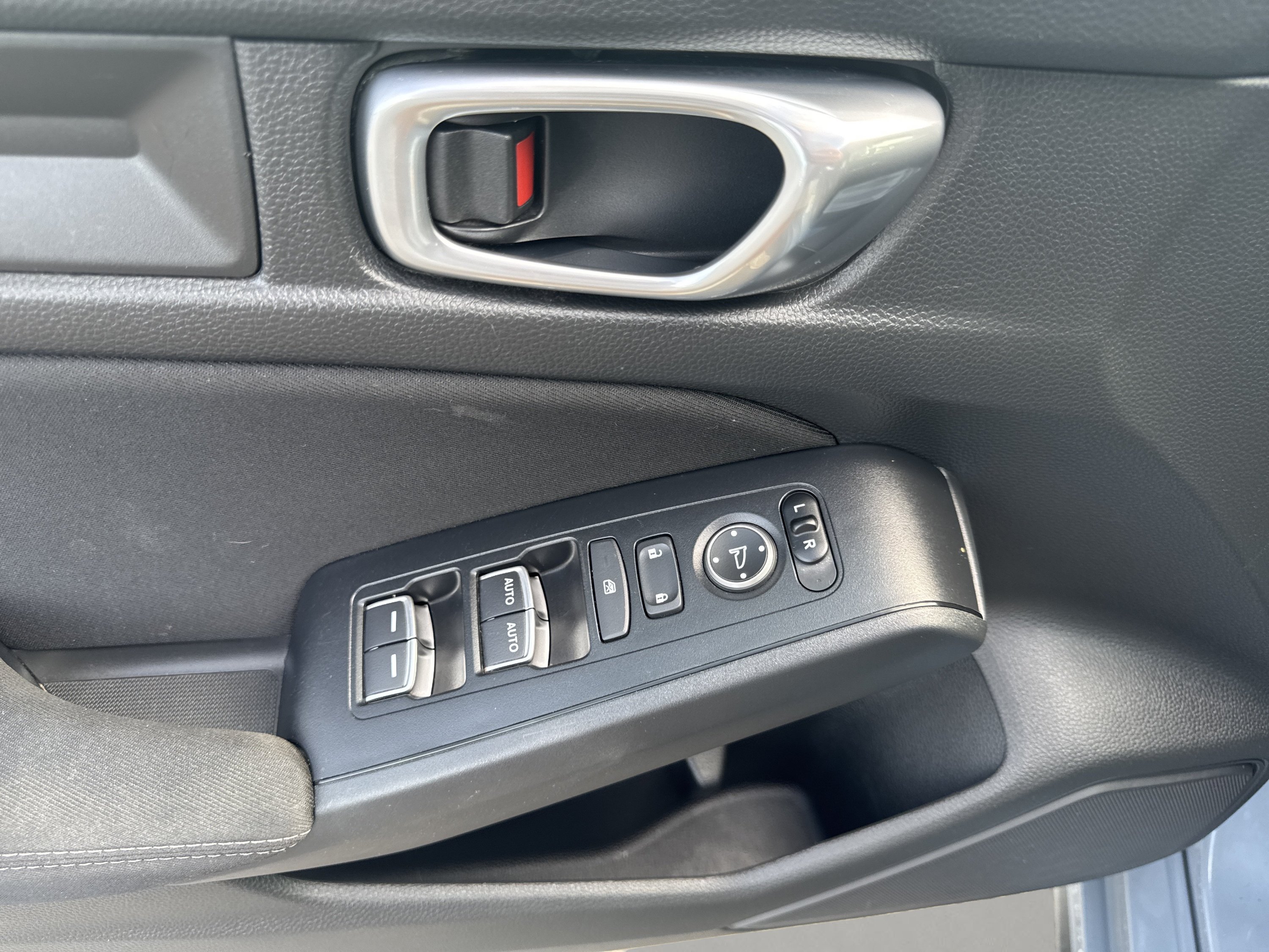Used 2023 Honda Civic Sport image 12