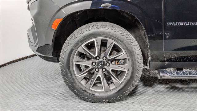 Used 2021 Chevrolet Suburban Z71 w/ Z71 Signature Package AWD/4WD image 41