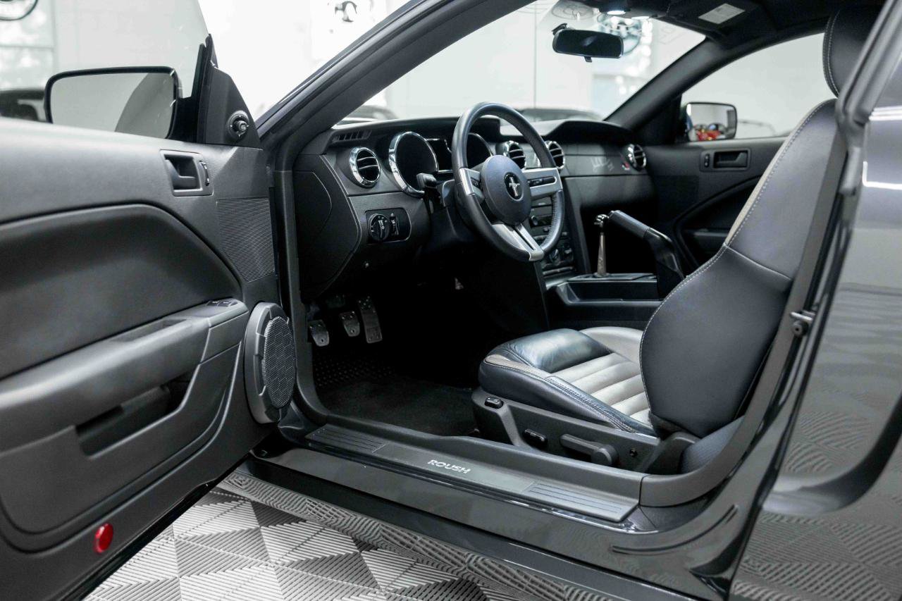 Used 2007 Ford Mustang GT RWD image 49
