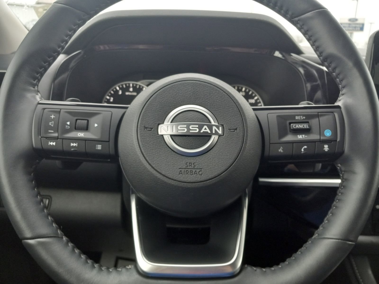 Used 2025 Nissan Pathfinder SL AWD/4WD image 20