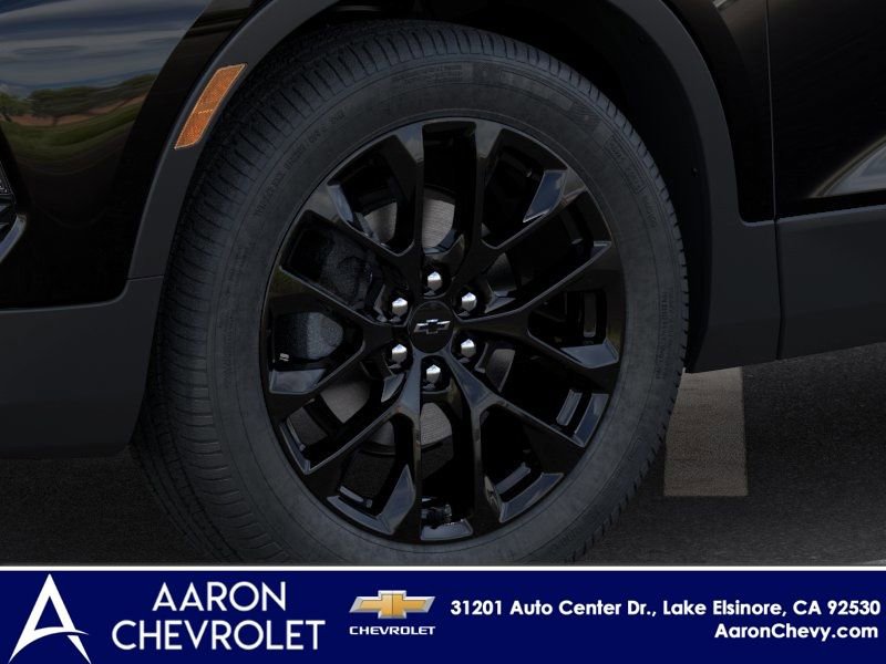 New 2026 Chevrolet Blazer LT w/ LPO, Black Sport Package FWD image 9