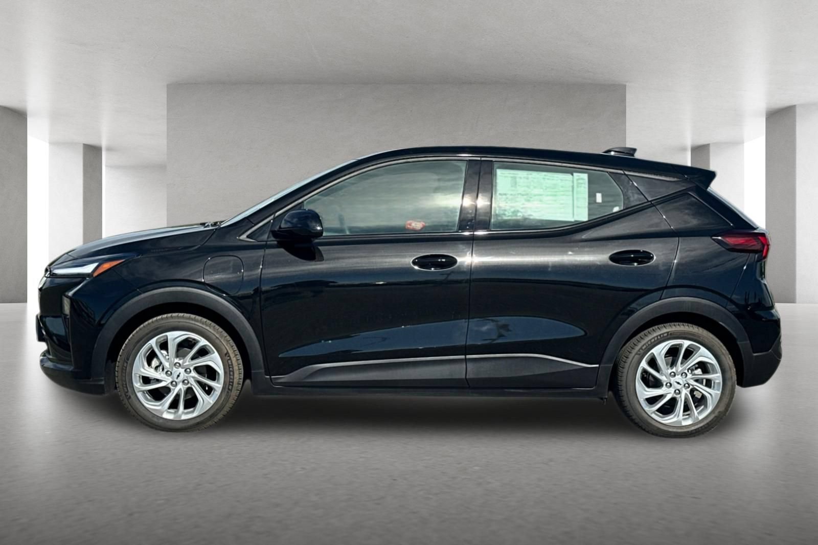 New 2027 Chevrolet Bolt LT w/ Comfort Package FWD image 7