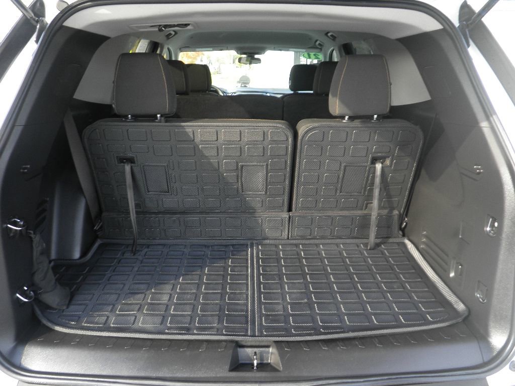 Used 2021 Chevrolet Traverse LS w/ LPO, Cargo Package image 26