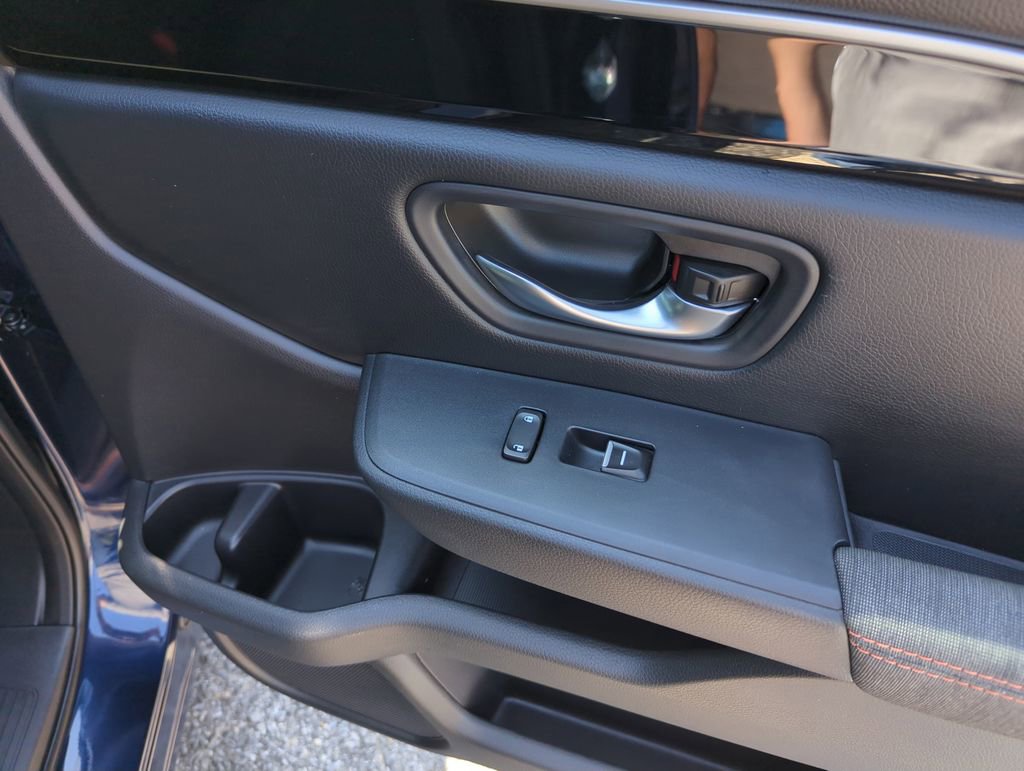 Used 2023 Honda Pilot Sport image 35