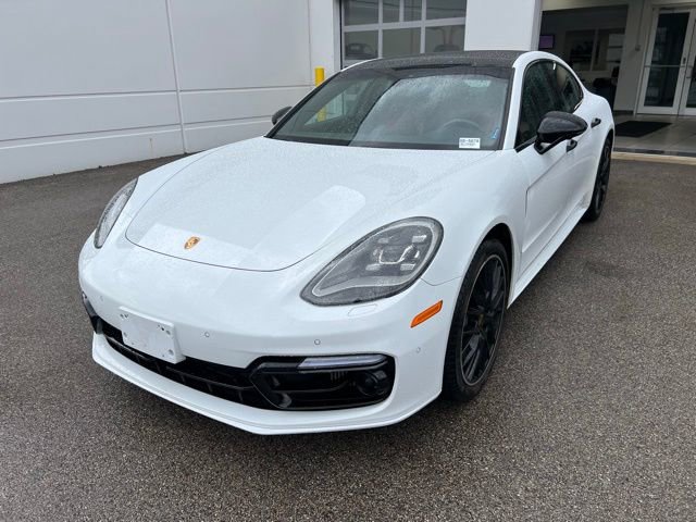 Used 2018 Porsche Panamera 4S image 3