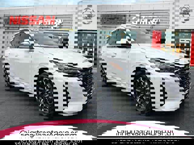 Used 2024 Nissan Sentra SV image 1