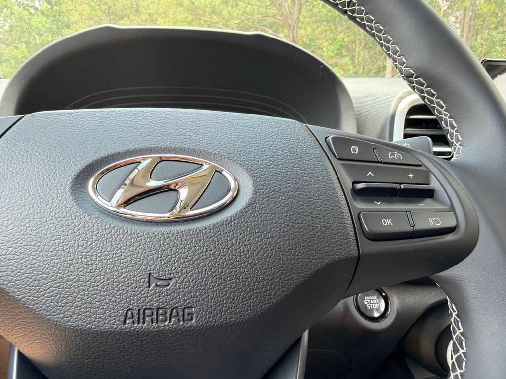 New 2026 Hyundai Venue SEL FWD image 29