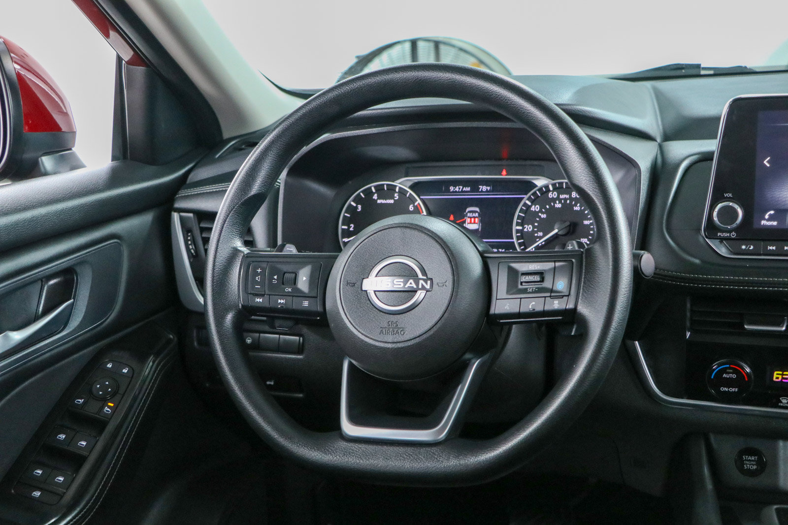 Used 2024 Nissan Rogue SV FWD image 12