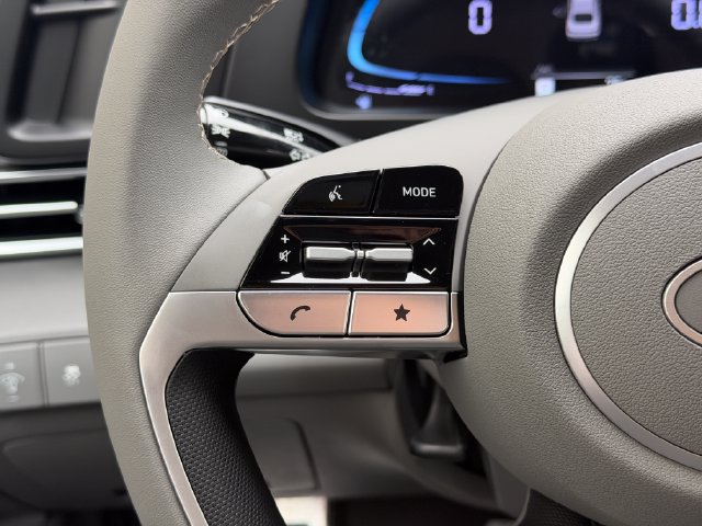 New 2026 Hyundai Elantra SEL Sport FWD image 18