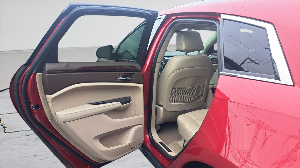 Used 2014 Cadillac SRX Luxury AWD/4WD image 23