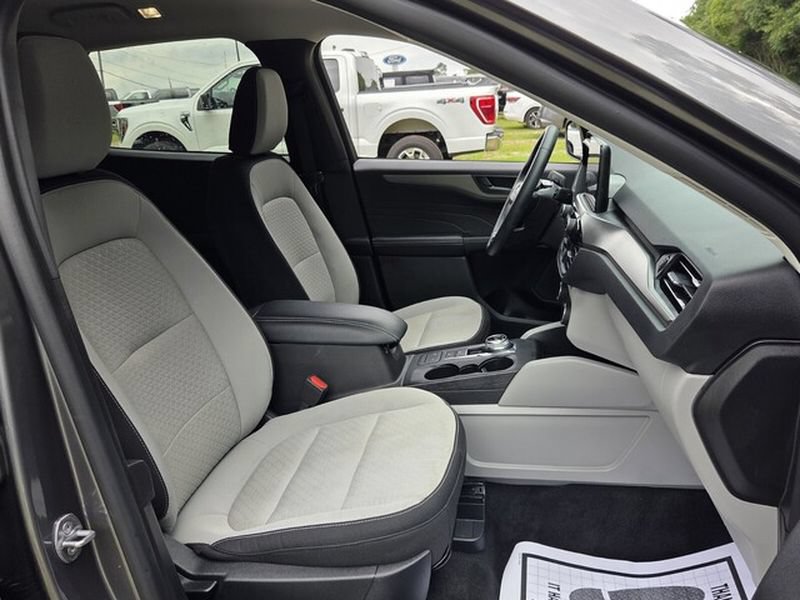 Used 2024 Ford Escape Active AWD/4WD image 17