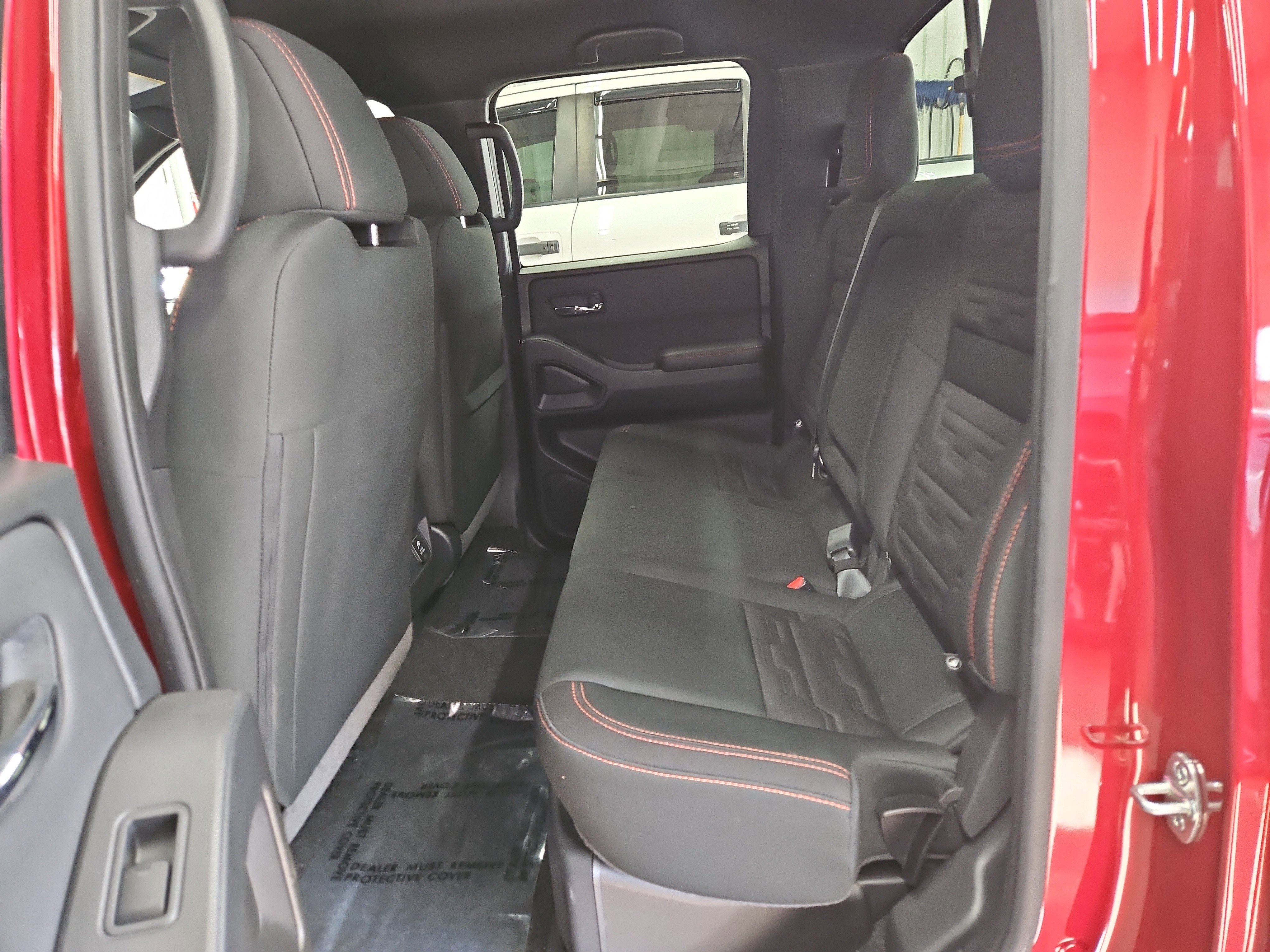 Used 2023 Nissan Frontier PRO-4X w/ Pro Convenience Package AWD/4WD image 18