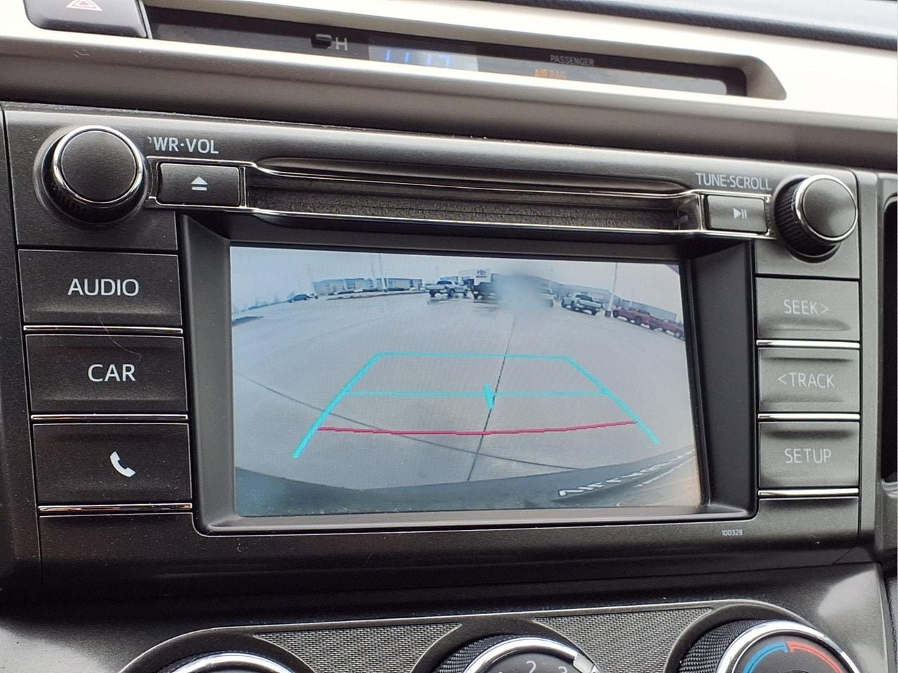 Used 2015 Toyota RAV4 LE image 19