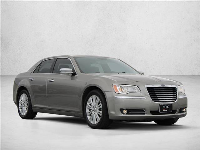 Used 2014 Chrysler 300 C AWD/4WD image 5