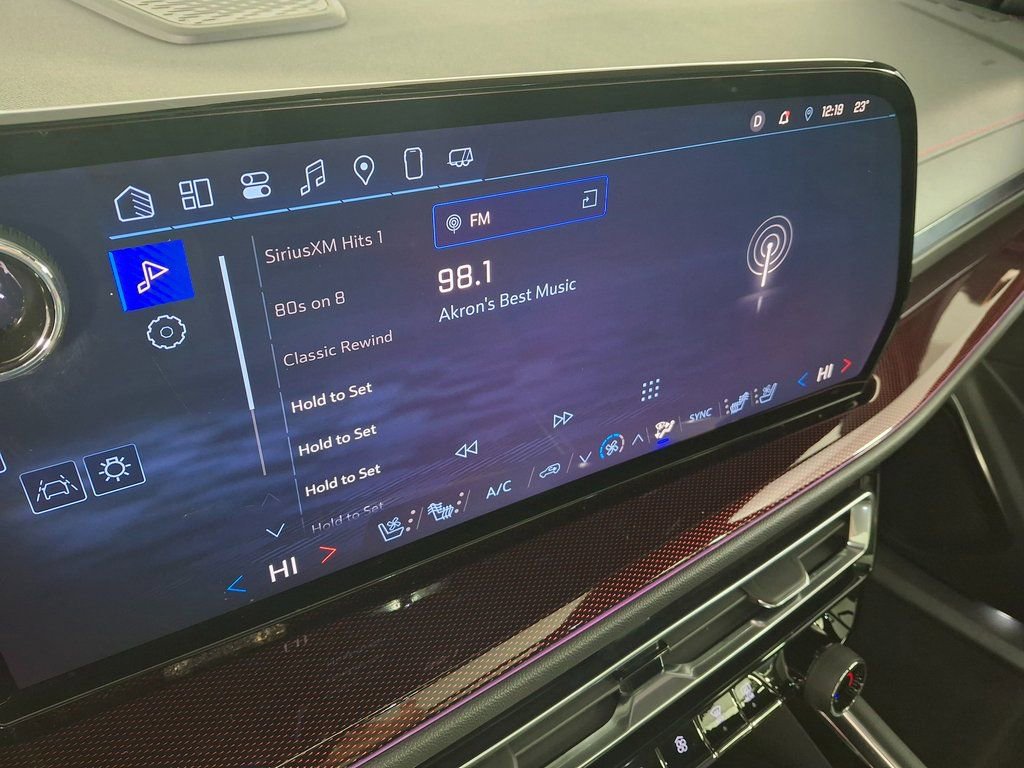 Used 2024 Chevrolet Traverse RS w/ LPO, Floor Liner Package image 19