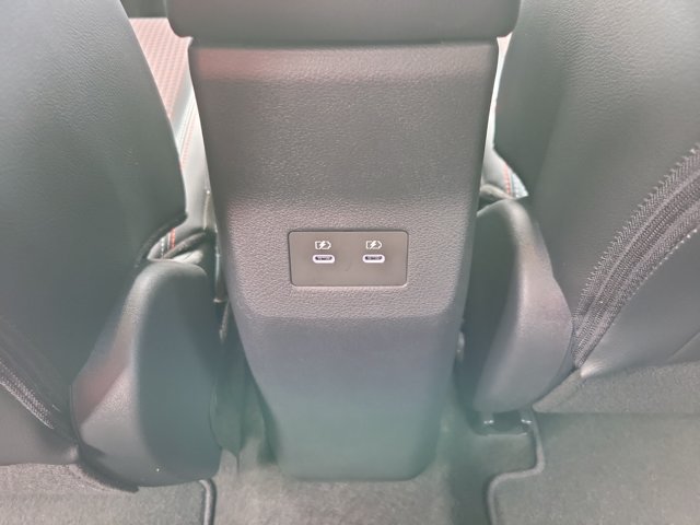 Used 2025 Nissan Kicks SR FWD image 12