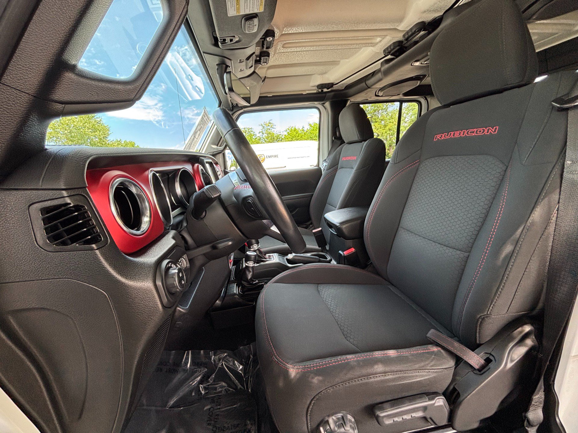 Used 2022 Jeep Gladiator Rubicon w/ LED Lighting Group AWD/4WD image 12
