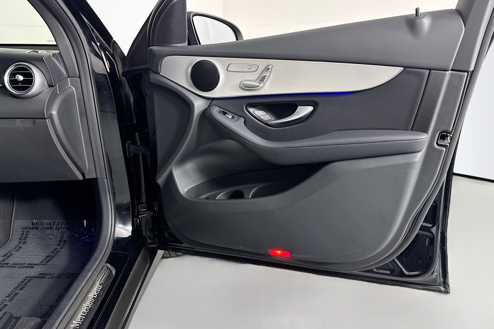 Certified 2022 Mercedes-Benz GLC 300 image 23