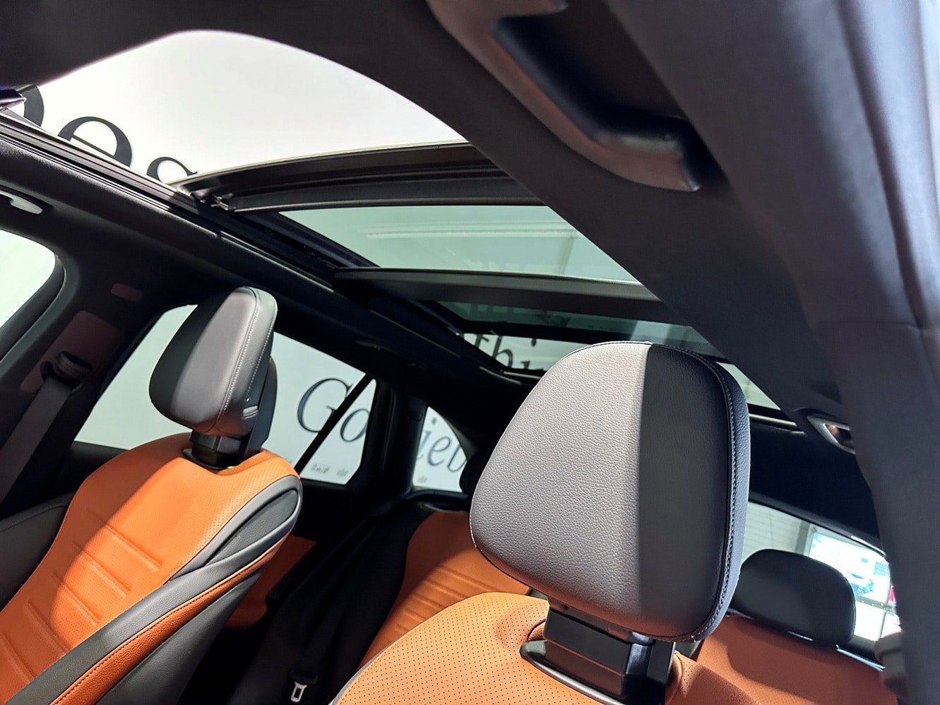 Certified 2025 Mercedes-Benz GLC 350e 4MATIC image 28