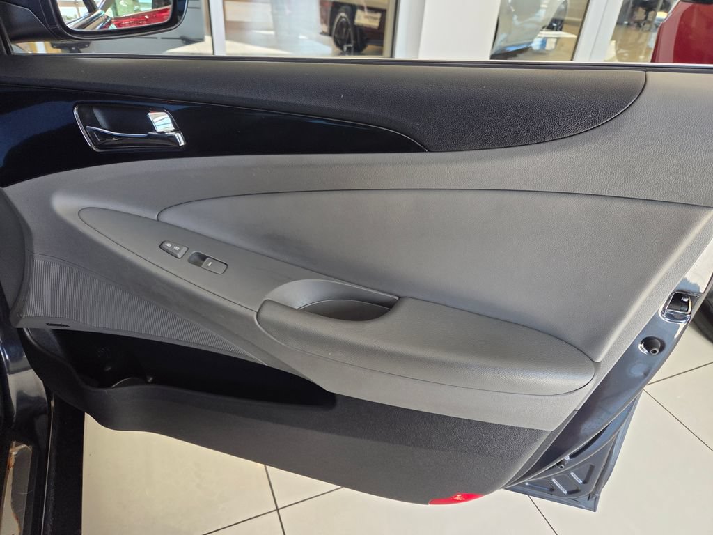 Used 2011 Hyundai Sonata Limited FWD image 20