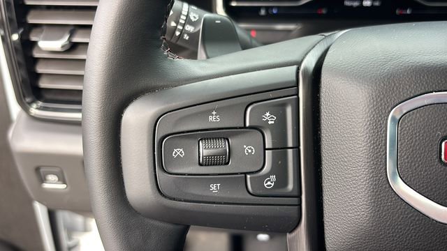 Used 2025 GMC Sierra 1500 AT4X image 21